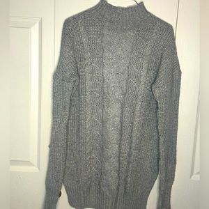 NWOT Gray Maurice’s Sweater